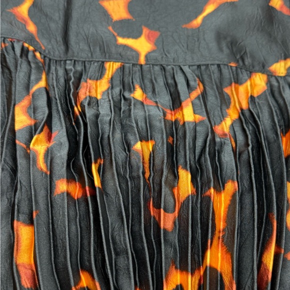 Future Collective Fiery Abstract Print Statement Piece Skirt XXL - Picture 5 of 5
